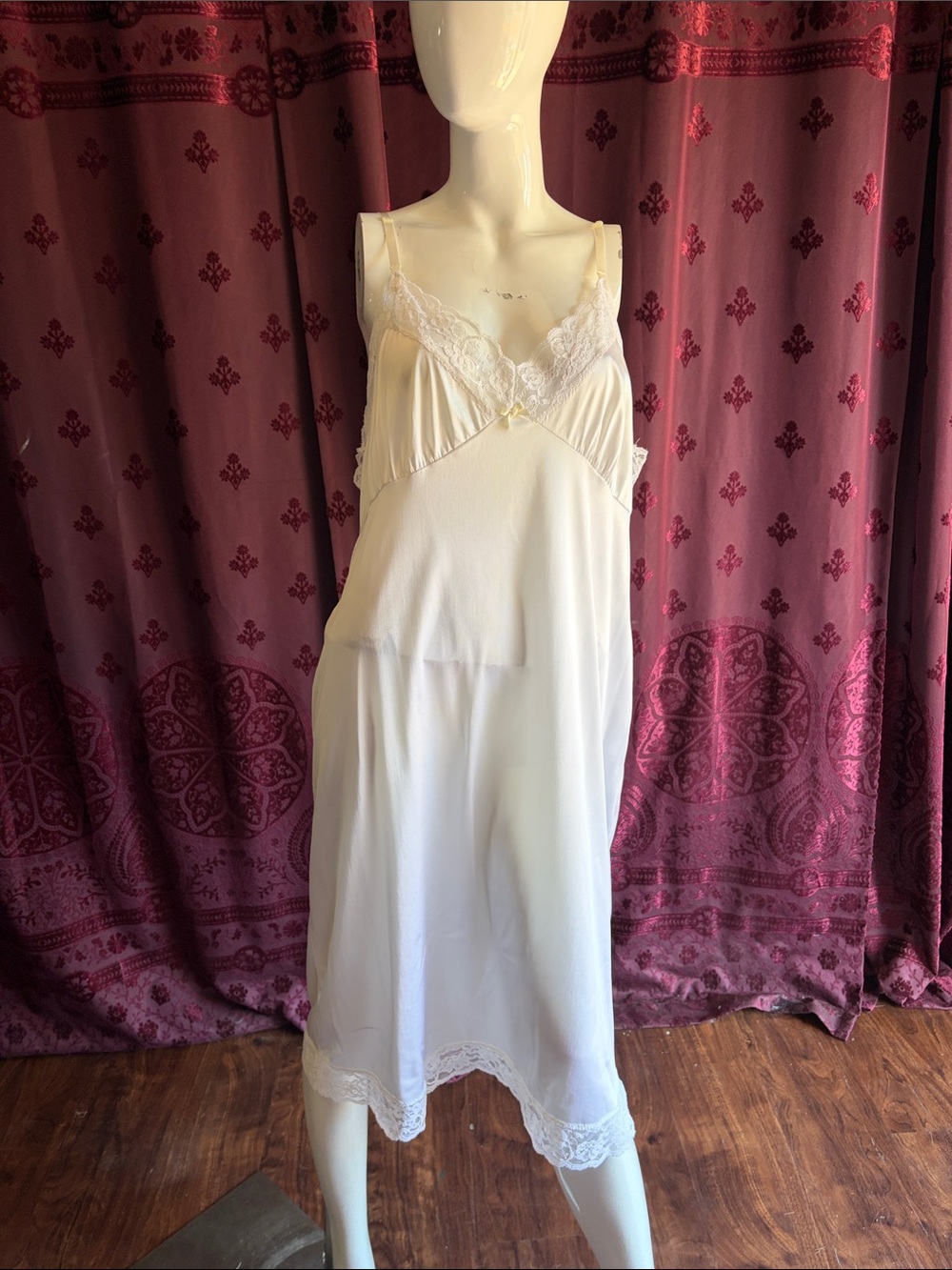 Vintage Women's Lace-Trim White Slip Dress Size 22 Intimates 48